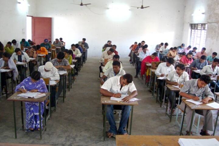 Kaushalendra Rao Law College campus in Bilaspur, Chhattisgarh, India — photo 4