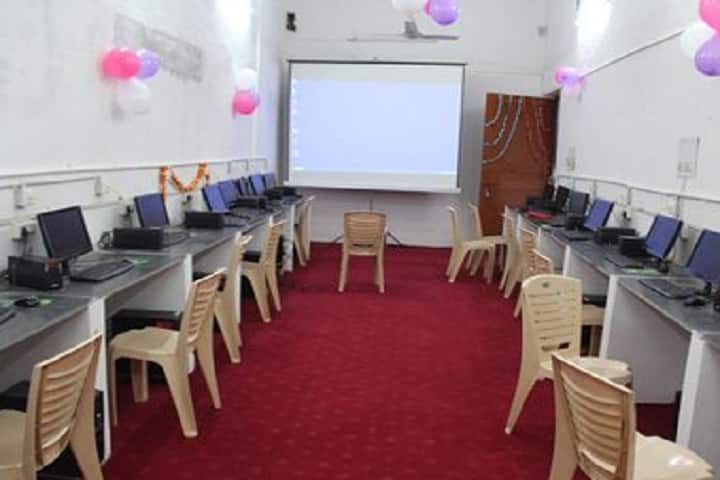 Kaushalendra Rao Law College campus in Bilaspur, Chhattisgarh, India — photo 6