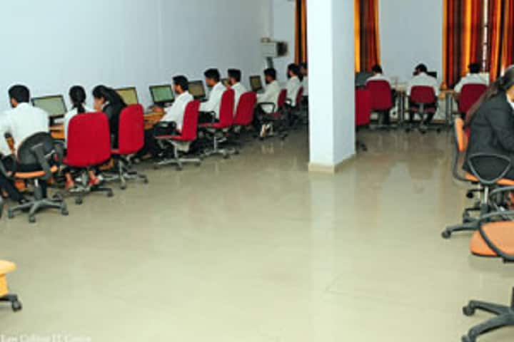 KC Law College campus in Jammu, Jammu and Kashmir, India — photo 4