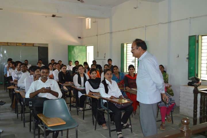 Keshav Madhav Vidhi Shikshan Sansthan campus in Dhoom Manikpur, Uttar Pradesh, India — photo 2