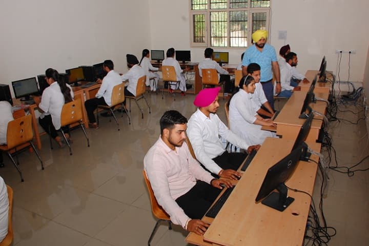 Khalsa College of Law campus in Amritsar, Punjab, India — photo 4