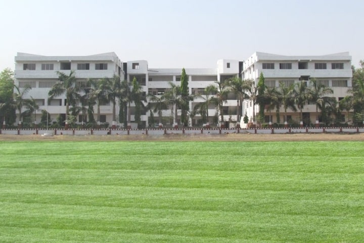 Godavari College of Engineering campus in Jalgaon, Maharashtra, India — photo 1