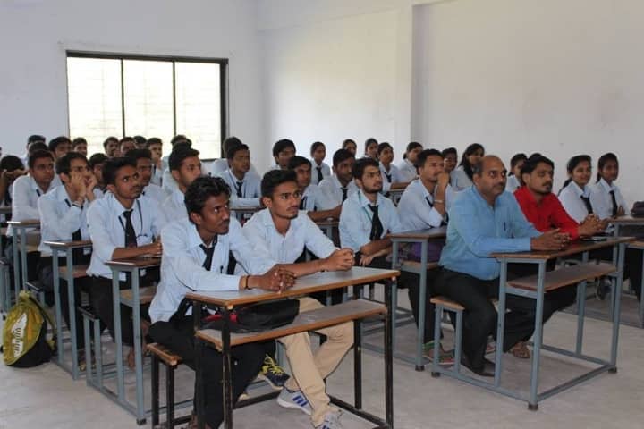 Godavari College of Engineering campus in Jalgaon, Maharashtra, India — photo 2