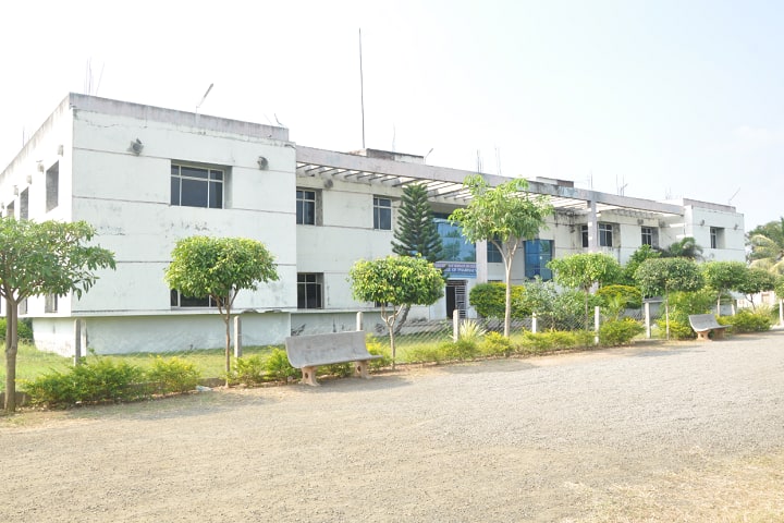 Jogaiah Institute of Technology and Sciences campus in West Godavari, Andhra Pradesh, India — photo 1