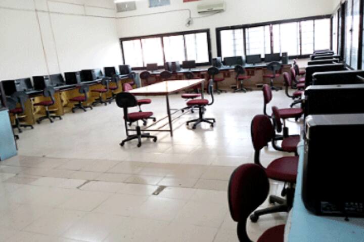 Vidyabharati College of Pharmacy campus in Amravati, Maharashtra, India — photo 4