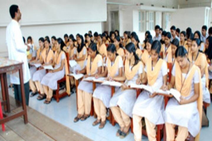 St James College of Pharmaceutical Sciences campus in Thrissur, Kerala, India — photo 4