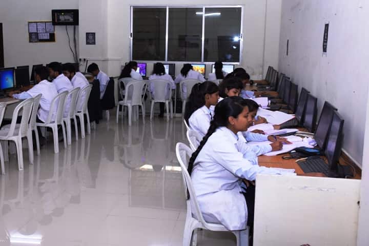 PR Pote Patil College of Pharmacy campus in Amravati, Maharashtra, India — photo 5