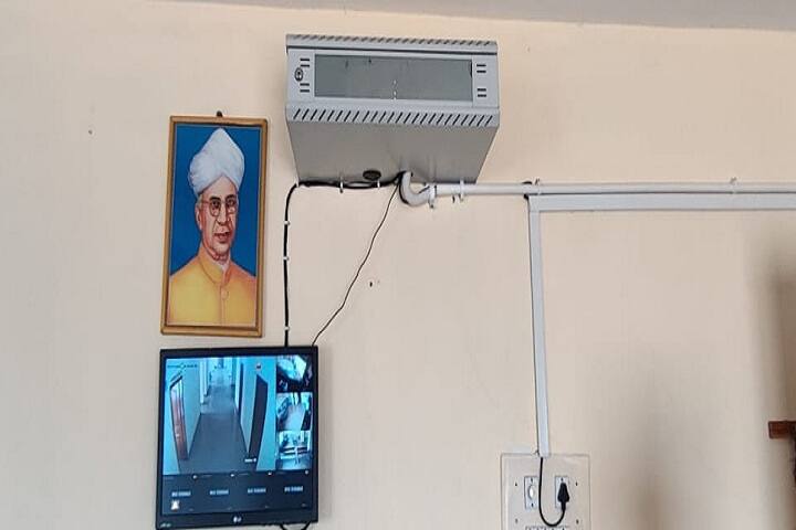 Smt SR Nirani Government Polytechnic campus in Bagalkot, Karnataka, India — photo 4