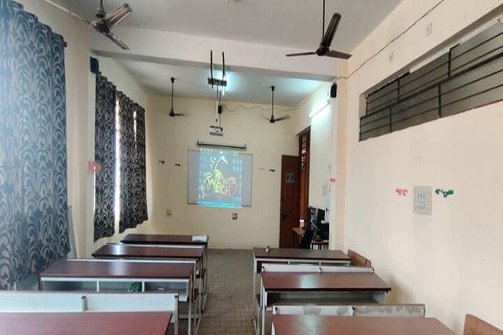 Smt SR Nirani Government Polytechnic campus in Bagalkot, Karnataka, India — photo 5