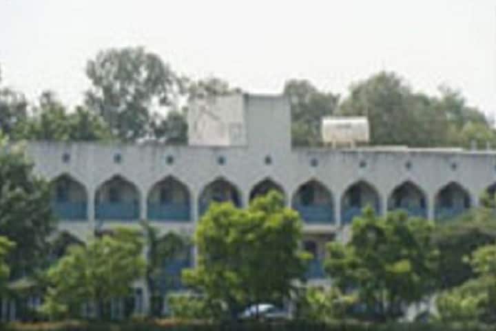 MA Rangoonwala College of Physiotherapy and Research campus in Pune, Maharashtra, India — photo 3