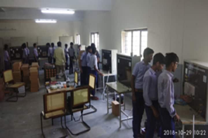 Smt Satrucharla Sasikala Devi Government Polytechnic campus in Vizianagaram, Andhra Pradesh, India — photo 2