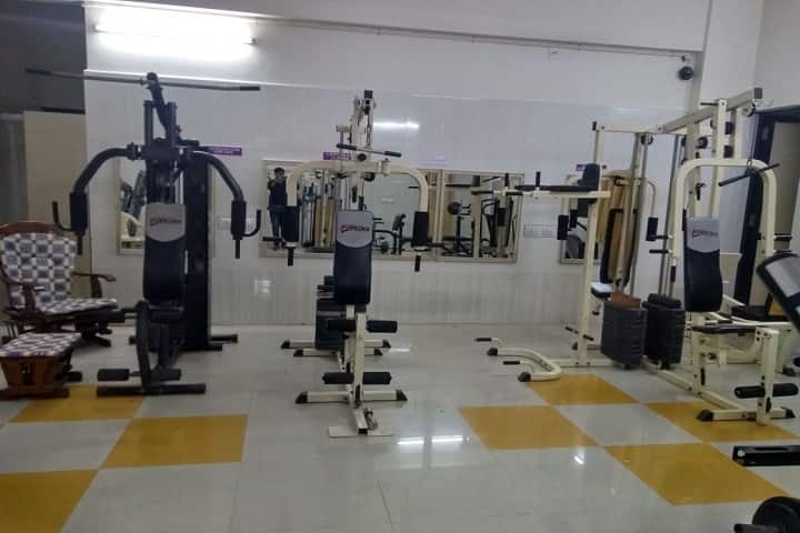 CU Shah Physiotherapy College campus in Surendranagar, Gujarat, India — photo 5
