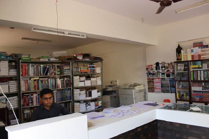 CU Shah Physiotherapy College campus in Surendranagar, Gujarat, India — photo 6