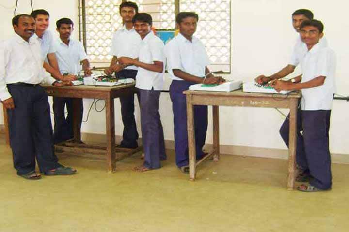 Smt LV Government Polytechnic campus in Hassan, Karnataka, India — photo 2