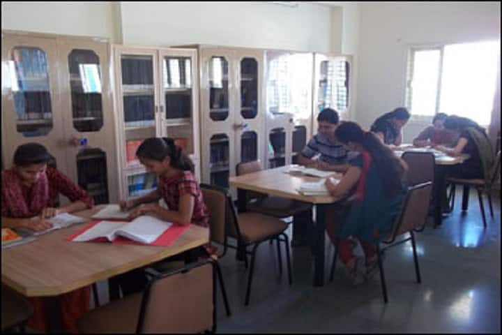 Shri KK Sheth Physiotherapy College campus in Rajkot, Gujarat, India — photo 2