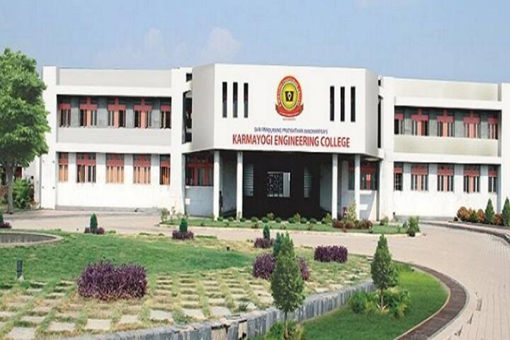 Karmayogi Engineering College campus in Solapur, Maharashtra, India — photo 1