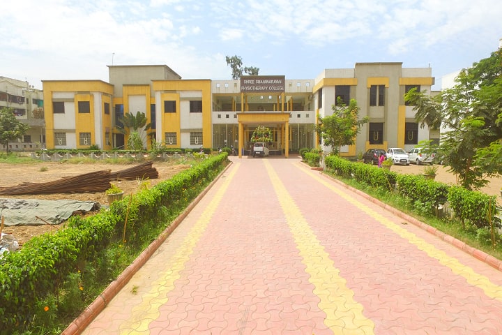 Shree Swaminarayan Physiotherapy College campus in Kadodara, Gujarat, India — photo 3