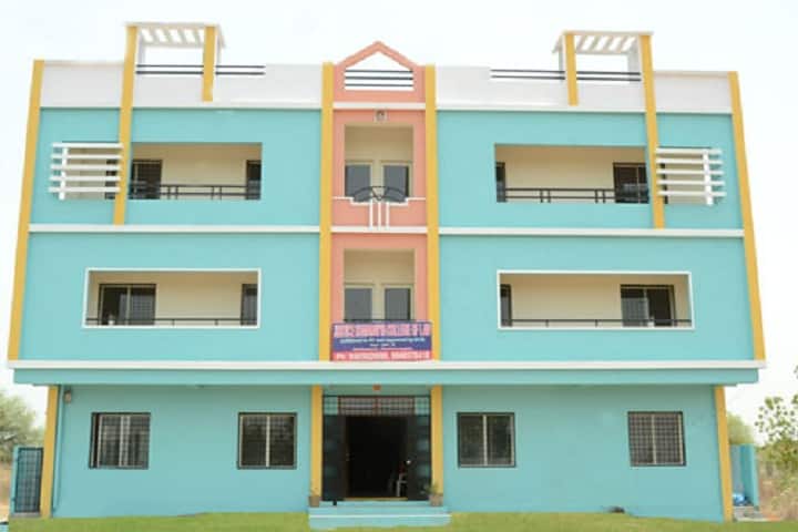 Justice Kumarayya College of Law, Karimnagar campus in Karimnagar, Telangana, India
