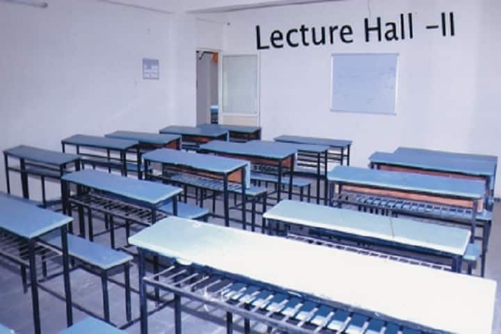 Justice Kumarayya College of Law campus in Karimnagar, Telangana, India — photo 2