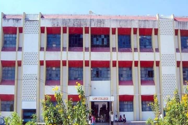JJCET Law College campus in Junagadh, Gujarat, India — photo 1