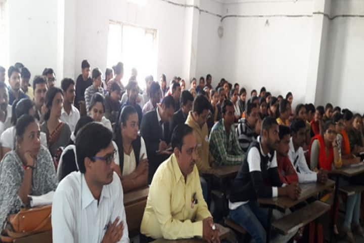 JJCET Law College campus in Junagadh, Gujarat, India — photo 2
