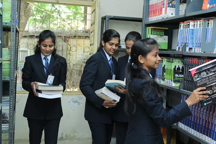 The Mandvi Education Society Institute of Computer Studies campus in Mandvi, Gujarat, India — photo 3