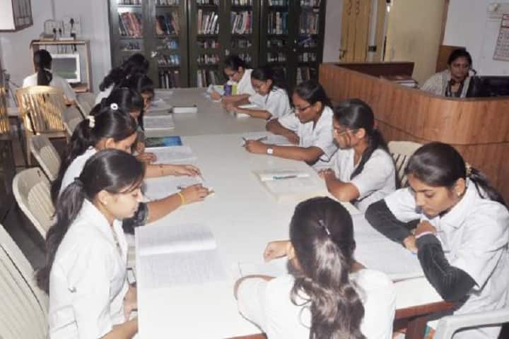 Sarvajanik College of Physiotherapy campus in Surat, Gujarat, India — photo 6