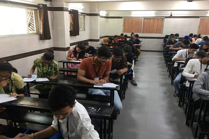 Sutex Bank College of Computer Application and Science campus in Surat, Gujarat, India — photo 2