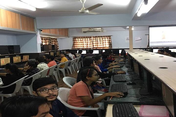 Sutex Bank College of Computer Application and Science campus in Surat, Gujarat, India — photo 4