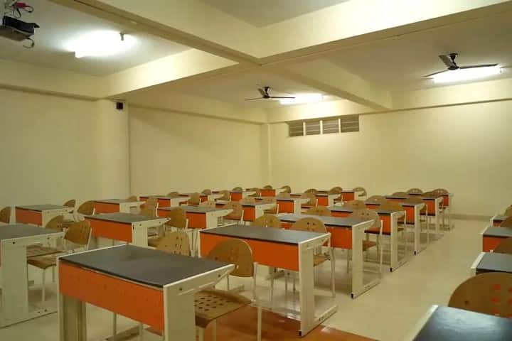 Oriental School of Business Management and Commerce campus in Indore, Madhya Pradesh, India — photo 3