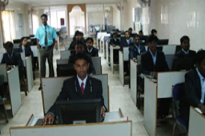 SRM Post Graduate College MCA campus in Karimnagar, Telangana, India — photo 3