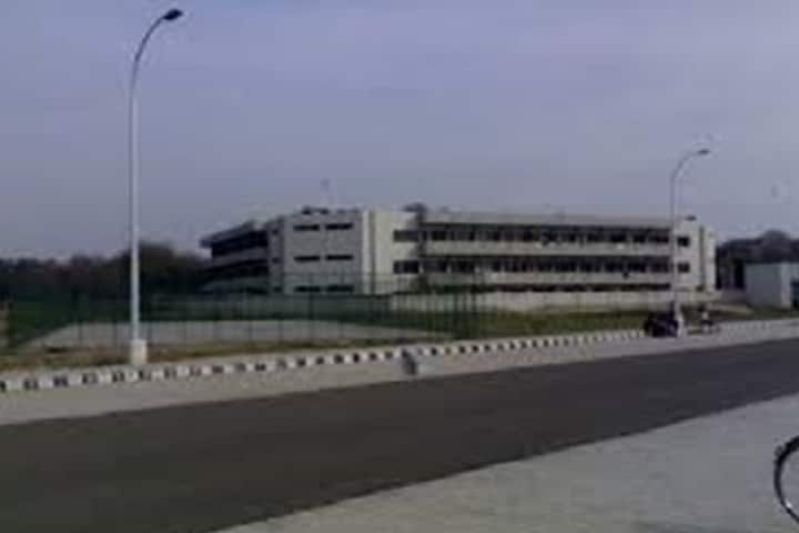 Yadavindra Department of Engineering campus in Talwandi Sabo, Punjab, India — photo 3