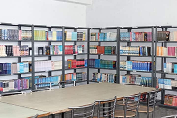 Janhit College of Law campus in Greater Noida, Uttar Pradesh, India — photo 3