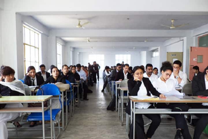 Janhit College of Law campus in Greater Noida, Uttar Pradesh, India — photo 6