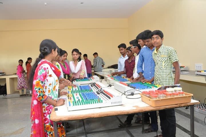 SJ BGS Polytechnic campus in Mandya, Karnataka, India — photo 3