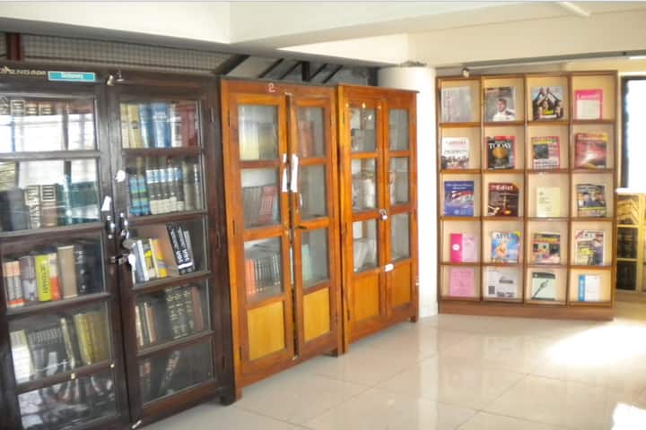 Ismailsaheb Mulla Law College campus in Satara, Maharashtra, India — photo 2