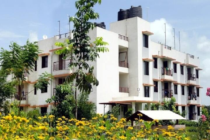 Laxmi Institute of Technology campus in Vapi, Gujarat, India — photo 3