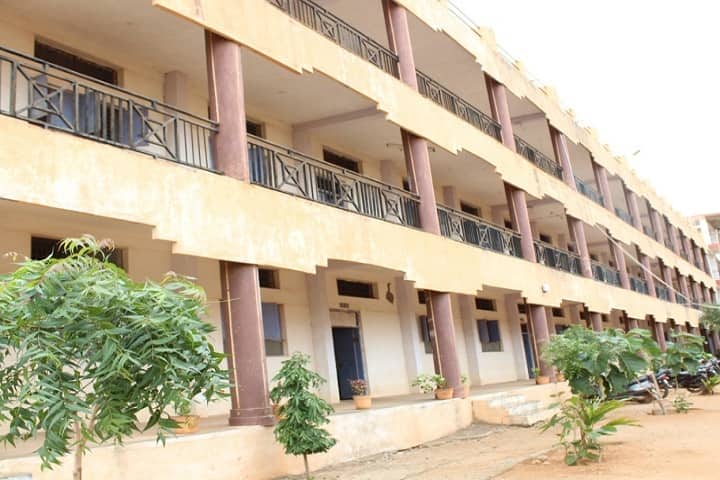 Sir M Visvesvaraya Polytechnic campus in Bellary, Karnataka, India — photo 1