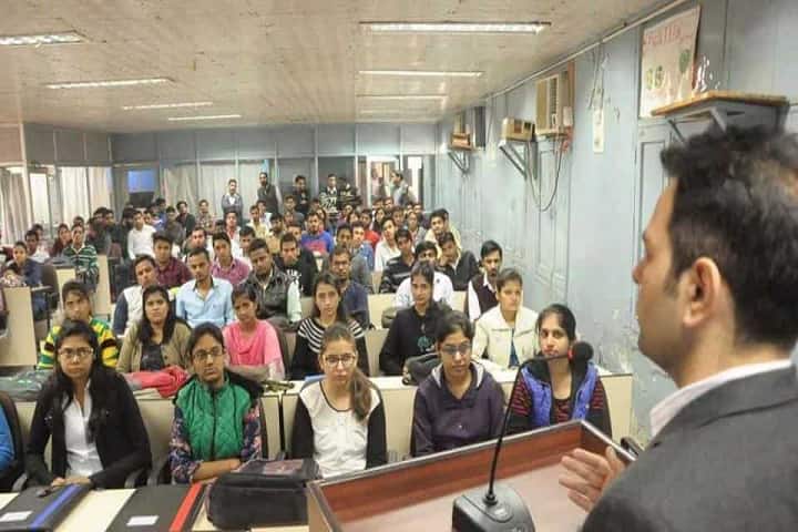 GS Law College campus in Auraiya, Uttar Pradesh, India — photo 2