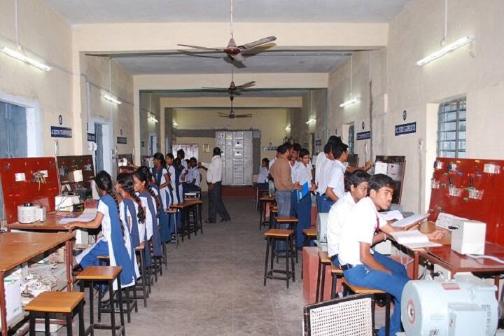 Singareni Collieries Polytechnic campus in Adilabad, Telangana, India — photo 6
