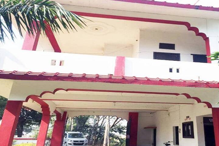 BR Pharmacy College campus in Azamgarh, Uttar Pradesh, India — photo 3