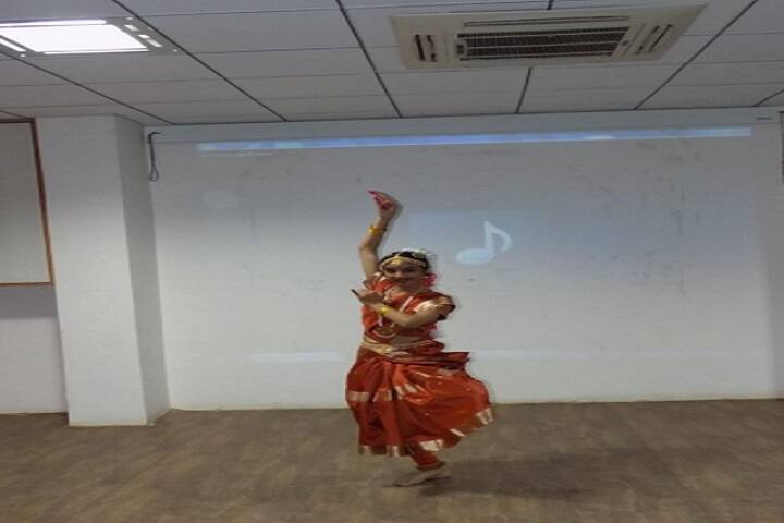 Satish Goswami College of Physiotherapy campus in Ahmedabad, Gujarat, India — photo 4