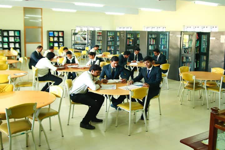 SB College Changanassery campus in Kottayam, Kerala, India — photo 2
