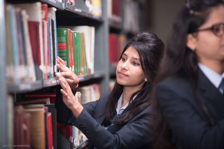 Integrated School of Law campus in Ghaziabad, Uttar Pradesh, India — photo 2