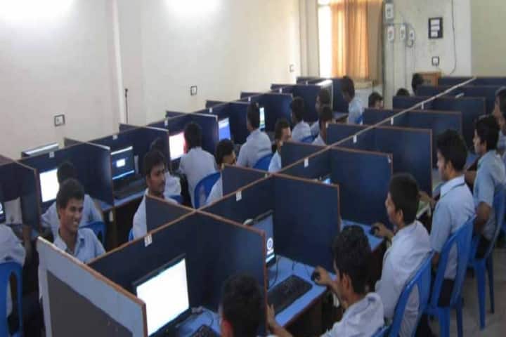 Praveenya Institute of Marine Engineering and Maritime Studies campus in Vizianagaram, Andhra Pradesh, India — photo 3