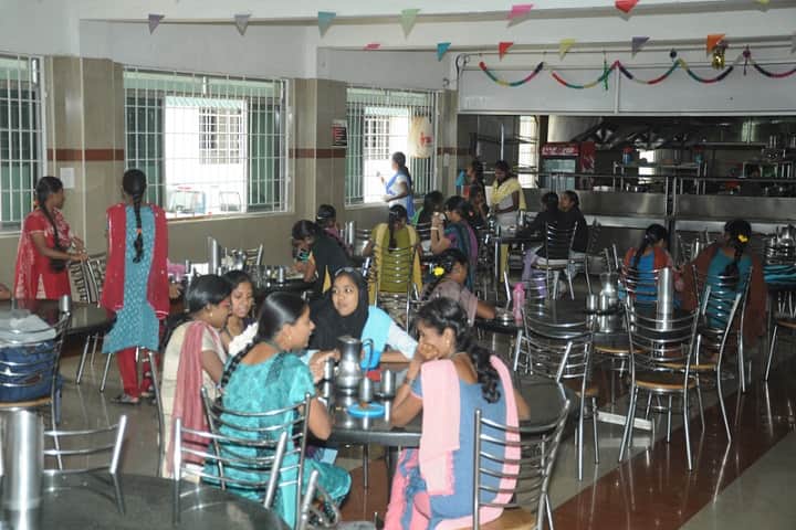 Priyadarshini Institute of Technology and Science for Women campus in Guntur, Andhra Pradesh, India — photo 4