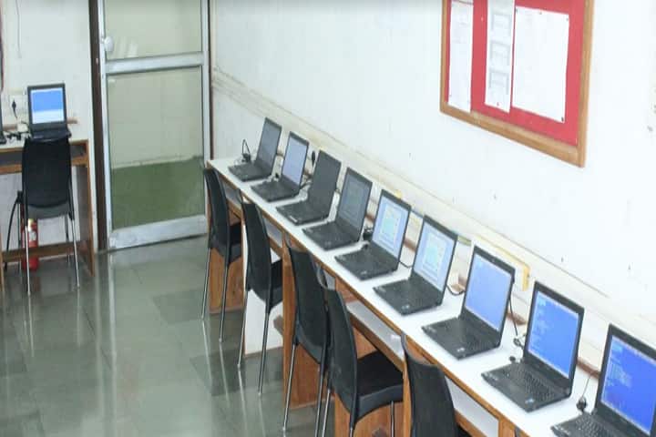 Rizvi College of Engineering campus in Mumbai, Maharashtra, India — photo 3