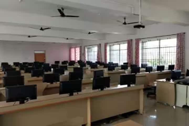 Navkis College of Engineering campus in Hassan, Karnataka, India — photo 5