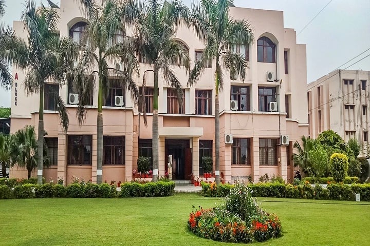 Sandhu Institute of Nursing Mahalon campus in Nawanshahr, Punjab, India — photo 1