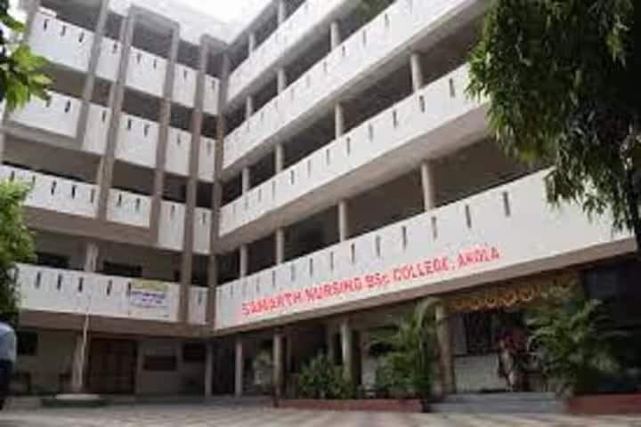 Samarth Nursing College campus in Akola, Maharashtra, India — photo 1